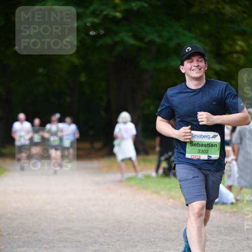 31.08.2025 - 21. Blankeneser Heldenlauf Dr. Thomas Lammeyer http://msf.ph/oto/8636278 31.08.2025 10:43:22 Laufen 3302 meine-sportfotos.de
