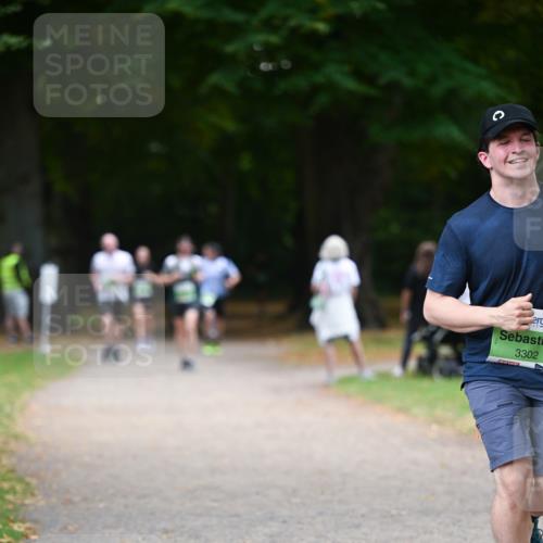 31.08.2025 - 21. Blankeneser Heldenlauf Dr. Thomas Lammeyer http://msf.ph/oto/8636279 31.08.2025 10:43:22 Laufen 3302 meine-sportfotos.de