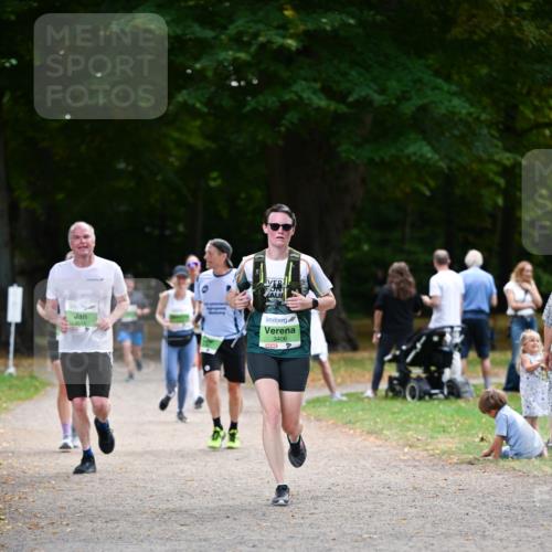 31.08.2025 - 21. Blankeneser Heldenlauf Dr. Thomas Lammeyer http://msf.ph/oto/8636285 31.08.2025 10:43:28 Laufen 3644, 3406 meine-sportfotos.de