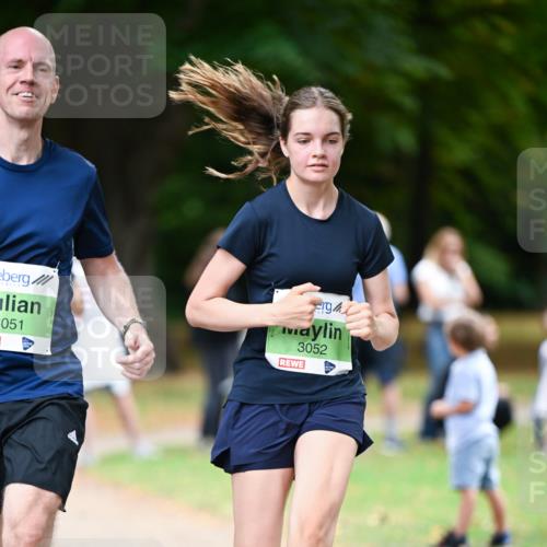 31.08.2025 - 21. Blankeneser Heldenlauf Dr. Thomas Lammeyer http://msf.ph/oto/8636392 31.08.2025 10:43:57 Laufen 3051, 3052 meine-sportfotos.de