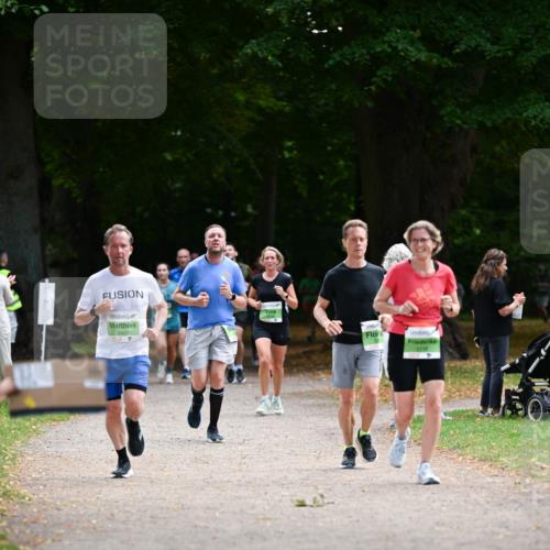 31.08.2025 - 21. Blankeneser Heldenlauf Dr. Thomas Lammeyer http://msf.ph/oto/8636406 31.08.2025 10:44:07 Laufen 3439, 3118 meine-sportfotos.de