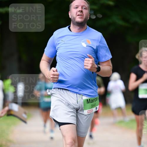 31.08.2025 - 21. Blankeneser Heldenlauf Dr. Thomas Lammeyer http://msf.ph/oto/8636439 31.08.2025 10:44:14 Laufen 3541 meine-sportfotos.de