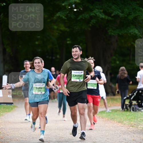 31.08.2025 - 21. Blankeneser Heldenlauf Dr. Thomas Lammeyer http://msf.ph/oto/8636447 31.08.2025 10:44:15 Laufen 3380, 3379 meine-sportfotos.de