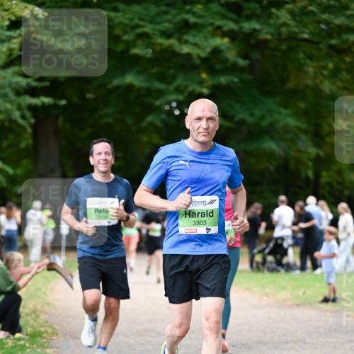 31.08.2025 - 21. Blankeneser Heldenlauf Dr. Thomas Lammeyer http://msf.ph/oto/8636477 31.08.2025 10:44:20 Laufen 3196, 3303 meine-sportfotos.de