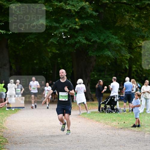 31.08.2025 - 21. Blankeneser Heldenlauf Dr. Thomas Lammeyer http://msf.ph/oto/8636498 31.08.2025 10:44:24 Laufen 3065 meine-sportfotos.de