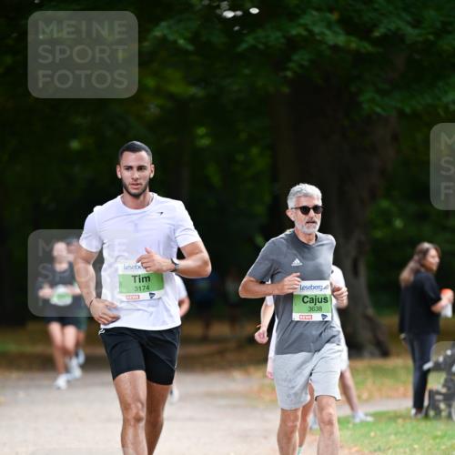 31.08.2025 - 21. Blankeneser Heldenlauf Dr. Thomas Lammeyer http://msf.ph/oto/8636525 31.08.2025 10:44:31 Laufen 3174, 3638 meine-sportfotos.de