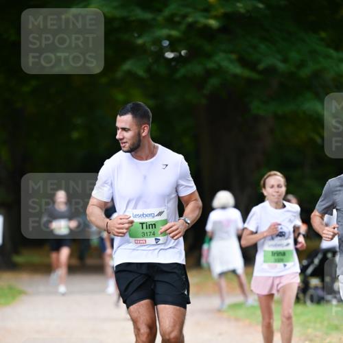31.08.2025 - 21. Blankeneser Heldenlauf Dr. Thomas Lammeyer http://msf.ph/oto/8636536 31.08.2025 10:44:33 Laufen 3174 meine-sportfotos.de