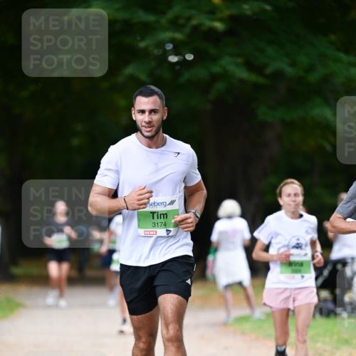 31.08.2025 - 21. Blankeneser Heldenlauf Dr. Thomas Lammeyer http://msf.ph/oto/8636537 31.08.2025 10:44:33 Laufen 3174 meine-sportfotos.de