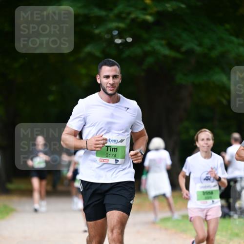 31.08.2025 - 21. Blankeneser Heldenlauf Dr. Thomas Lammeyer http://msf.ph/oto/8636538 31.08.2025 10:44:33 Laufen 3174 meine-sportfotos.de