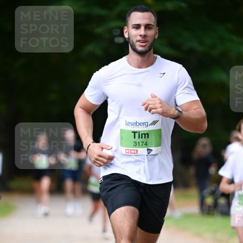 31.08.2025 - 21. Blankeneser Heldenlauf Dr. Thomas Lammeyer http://msf.ph/oto/8636546 31.08.2025 10:44:34 Laufen 3174 meine-sportfotos.de