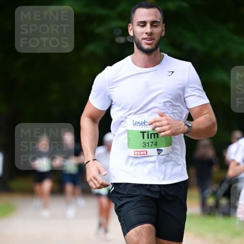 31.08.2025 - 21. Blankeneser Heldenlauf Dr. Thomas Lammeyer http://msf.ph/oto/8636547 31.08.2025 10:44:34 Laufen 3174 meine-sportfotos.de