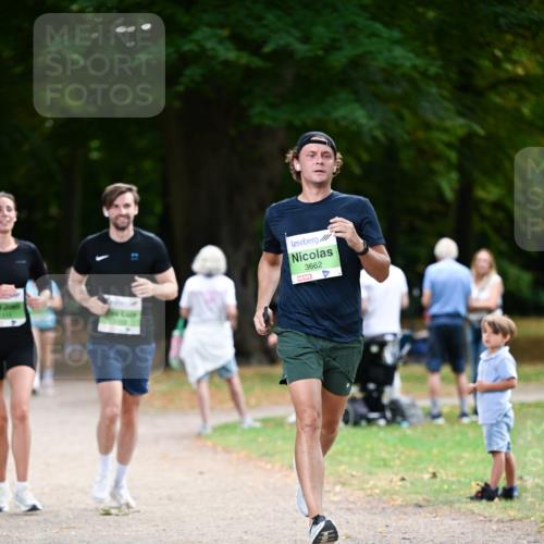 31.08.2025 - 21. Blankeneser Heldenlauf Dr. Thomas Lammeyer http://msf.ph/oto/8636563 31.08.2025 10:44:39 Laufen 3662 meine-sportfotos.de