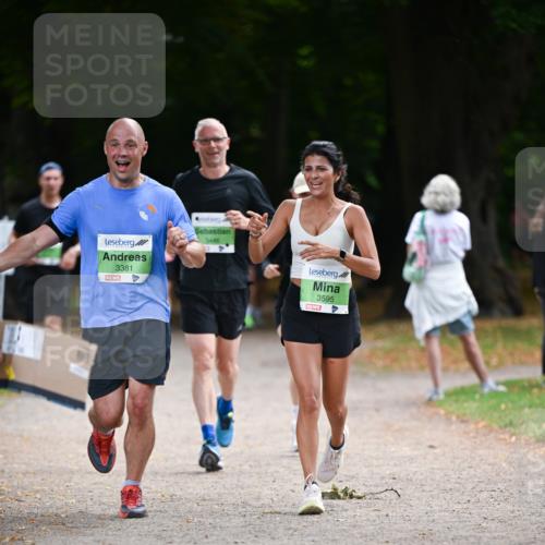 31.08.2025 - 21. Blankeneser Heldenlauf Dr. Thomas Lammeyer http://msf.ph/oto/8636626 31.08.2025 10:44:52 Laufen 3381, 3646, 3595 meine-sportfotos.de