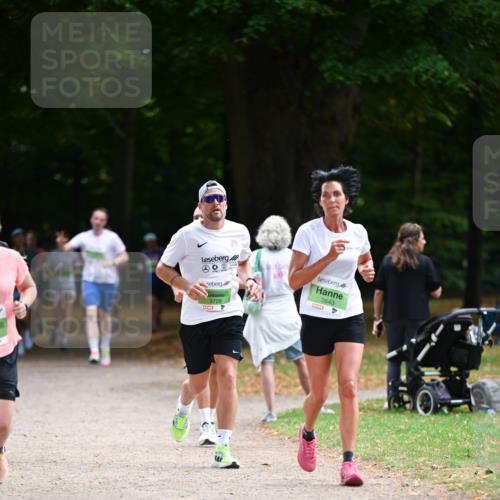 31.08.2025 - 21. Blankeneser Heldenlauf Dr. Thomas Lammeyer http://msf.ph/oto/8636668 31.08.2025 10:45:01 Laufen 100, 3728, 3643 meine-sportfotos.de