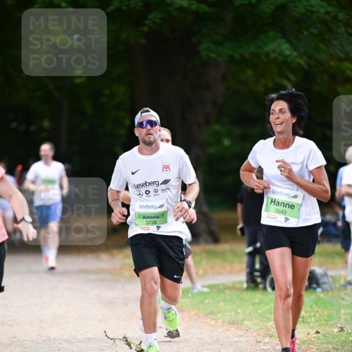 31.08.2025 - 21. Blankeneser Heldenlauf Dr. Thomas Lammeyer http://msf.ph/oto/8636675 31.08.2025 10:45:03 Laufen 3728, 3643 meine-sportfotos.de