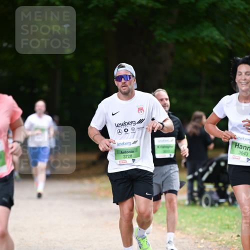 31.08.2025 - 21. Blankeneser Heldenlauf Dr. Thomas Lammeyer http://msf.ph/oto/8636681 31.08.2025 10:45:04 Laufen 3728, 3017, 3643 meine-sportfotos.de