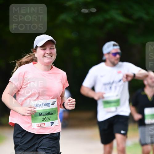 31.08.2025 - 21. Blankeneser Heldenlauf Dr. Thomas Lammeyer http://msf.ph/oto/8636683 31.08.2025 10:45:05 Laufen 3697 meine-sportfotos.de