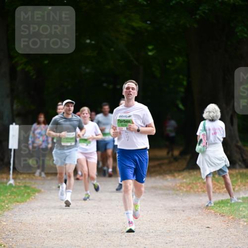 31.08.2025 - 21. Blankeneser Heldenlauf Dr. Thomas Lammeyer http://msf.ph/oto/8636701 31.08.2025 10:45:08 Laufen 3274 meine-sportfotos.de