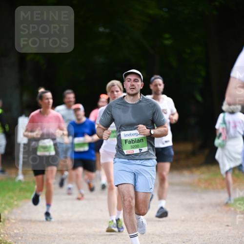 31.08.2025 - 21. Blankeneser Heldenlauf Dr. Thomas Lammeyer http://msf.ph/oto/8636712 31.08.2025 10:45:12 Laufen 3200 meine-sportfotos.de