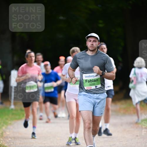 31.08.2025 - 21. Blankeneser Heldenlauf Dr. Thomas Lammeyer http://msf.ph/oto/8636717 31.08.2025 10:45:13 Laufen 3200 meine-sportfotos.de