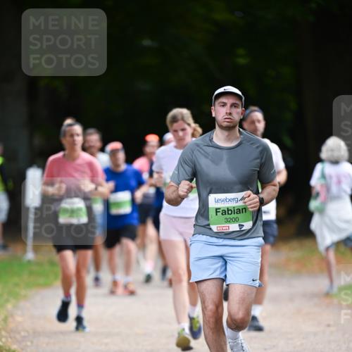 31.08.2025 - 21. Blankeneser Heldenlauf Dr. Thomas Lammeyer http://msf.ph/oto/8636718 31.08.2025 10:45:13 Laufen 3200 meine-sportfotos.de