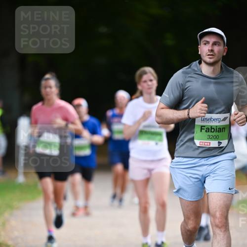 31.08.2025 - 21. Blankeneser Heldenlauf Dr. Thomas Lammeyer http://msf.ph/oto/8636721 31.08.2025 10:45:14 Laufen 3200 meine-sportfotos.de