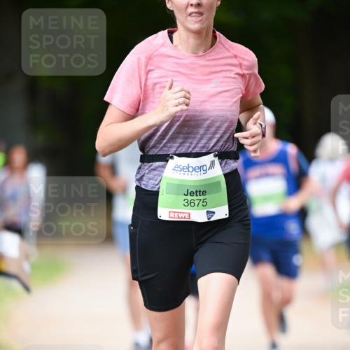 31.08.2025 - 21. Blankeneser Heldenlauf Dr. Thomas Lammeyer http://msf.ph/oto/8636739 31.08.2025 10:45:18 Laufen 3675 meine-sportfotos.de