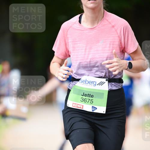 31.08.2025 - 21. Blankeneser Heldenlauf Dr. Thomas Lammeyer http://msf.ph/oto/8636743 31.08.2025 10:45:18 Laufen 3675 meine-sportfotos.de