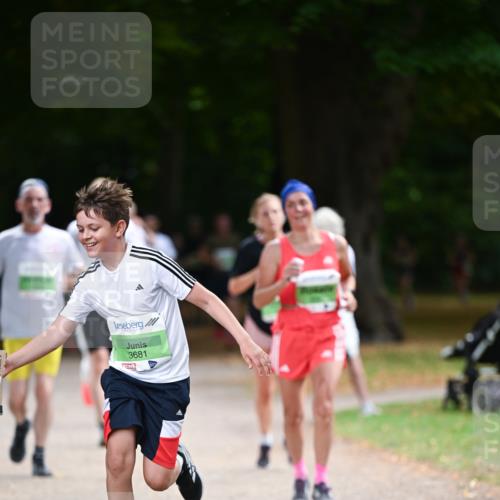 31.08.2025 - 21. Blankeneser Heldenlauf Dr. Thomas Lammeyer http://msf.ph/oto/8636798 31.08.2025 10:45:46 Laufen 3681 meine-sportfotos.de