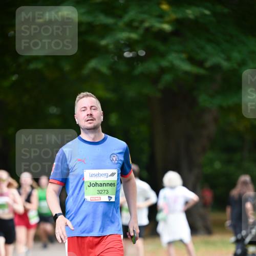 31.08.2025 - 21. Blankeneser Heldenlauf Dr. Thomas Lammeyer http://msf.ph/oto/8636901 31.08.2025 10:46:08 Laufen 3273 meine-sportfotos.de