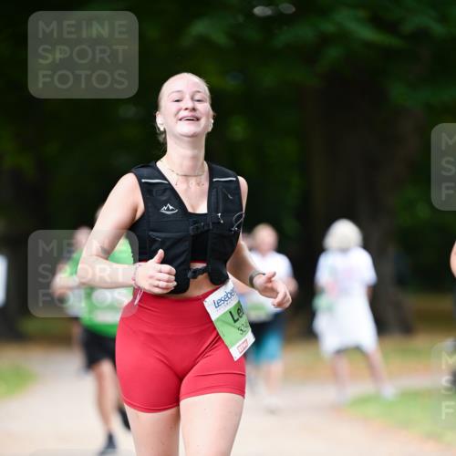 31.08.2025 - 21. Blankeneser Heldenlauf Dr. Thomas Lammeyer http://msf.ph/oto/8636923 31.08.2025 10:46:16 Laufen 3248 meine-sportfotos.de