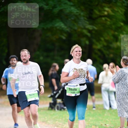 31.08.2025 - 21. Blankeneser Heldenlauf Dr. Thomas Lammeyer http://msf.ph/oto/8636950 31.08.2025 10:46:21 Laufen 3572, 3429 meine-sportfotos.de