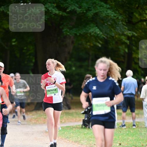 31.08.2025 - 21. Blankeneser Heldenlauf Dr. Thomas Lammeyer http://msf.ph/oto/8636976 31.08.2025 10:46:30 Laufen 3516 meine-sportfotos.de