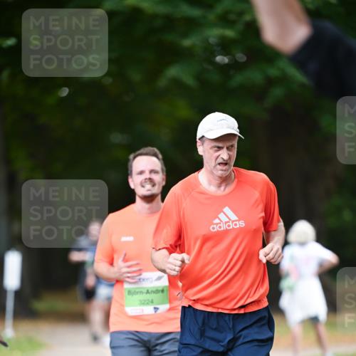 31.08.2025 - 21. Blankeneser Heldenlauf Dr. Thomas Lammeyer http://msf.ph/oto/8636990 31.08.2025 10:46:34 Laufen 3224 meine-sportfotos.de