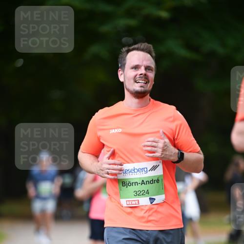 31.08.2025 - 21. Blankeneser Heldenlauf Dr. Thomas Lammeyer http://msf.ph/oto/8636999 31.08.2025 10:46:35 Laufen 3224 meine-sportfotos.de