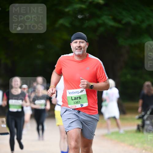 31.08.2025 - 21. Blankeneser Heldenlauf Dr. Thomas Lammeyer http://msf.ph/oto/8637068 31.08.2025 10:46:51 Laufen 3361 meine-sportfotos.de