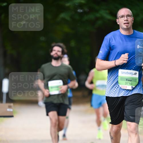 31.08.2025 - 21. Blankeneser Heldenlauf Dr. Thomas Lammeyer http://msf.ph/oto/8637205 31.08.2025 10:47:21 Laufen 3710 meine-sportfotos.de