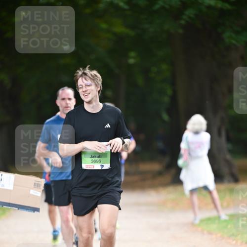 31.08.2025 - 21. Blankeneser Heldenlauf Dr. Thomas Lammeyer http://msf.ph/oto/8637241 31.08.2025 10:47:31 Laufen 3696 meine-sportfotos.de