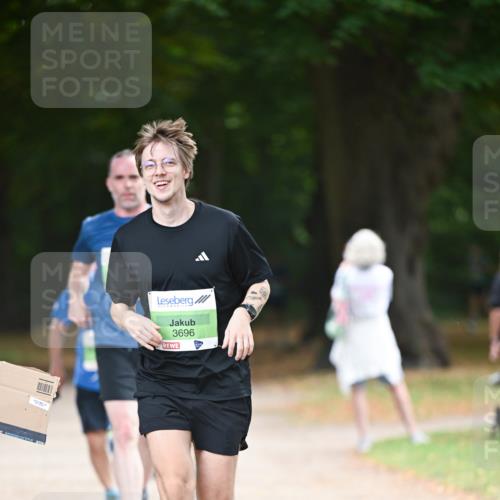31.08.2025 - 21. Blankeneser Heldenlauf Dr. Thomas Lammeyer http://msf.ph/oto/8637245 31.08.2025 10:47:31 Laufen 3696 meine-sportfotos.de