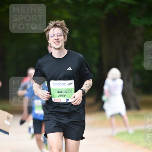 31.08.2025 - 21. Blankeneser Heldenlauf Dr. Thomas Lammeyer http://msf.ph/oto/8637250 31.08.2025 10:47:32 Laufen 3696 meine-sportfotos.de