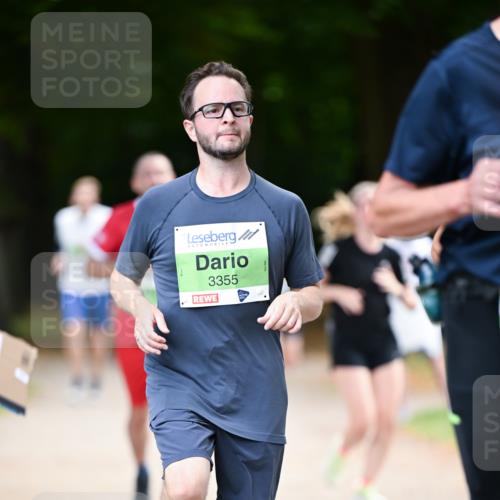 31.08.2025 - 21. Blankeneser Heldenlauf Dr. Thomas Lammeyer http://msf.ph/oto/8637278 31.08.2025 10:47:37 Laufen 3355 meine-sportfotos.de