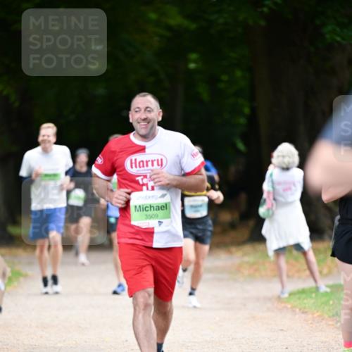 31.08.2025 - 21. Blankeneser Heldenlauf Dr. Thomas Lammeyer http://msf.ph/oto/8637283 31.08.2025 10:47:38 Laufen 3509 meine-sportfotos.de