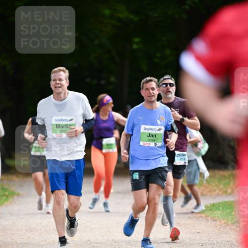 31.08.2025 - 21. Blankeneser Heldenlauf Dr. Thomas Lammeyer http://msf.ph/oto/8637301 31.08.2025 10:47:43 Laufen 3097, 3098, 4251 meine-sportfotos.de