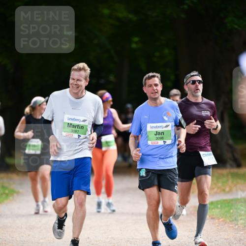 31.08.2025 - 21. Blankeneser Heldenlauf Dr. Thomas Lammeyer http://msf.ph/oto/8637304 31.08.2025 10:47:43 Laufen 3097, 3098, 4251 meine-sportfotos.de