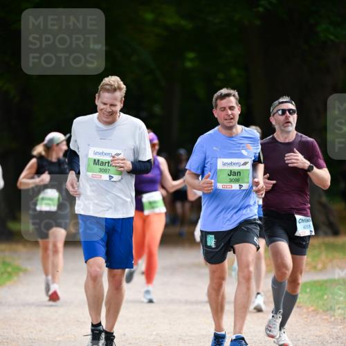 31.08.2025 - 21. Blankeneser Heldenlauf Dr. Thomas Lammeyer http://msf.ph/oto/8637305 31.08.2025 10:47:43 Laufen 3097, 3098, 4251 meine-sportfotos.de
