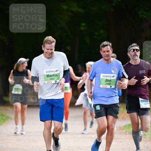 31.08.2025 - 21. Blankeneser Heldenlauf Dr. Thomas Lammeyer http://msf.ph/oto/8637307 31.08.2025 10:47:44 Laufen 3097, 3098, 4251 meine-sportfotos.de