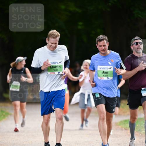 31.08.2025 - 21. Blankeneser Heldenlauf Dr. Thomas Lammeyer http://msf.ph/oto/8637308 31.08.2025 10:47:44 Laufen 3097, 3098 meine-sportfotos.de