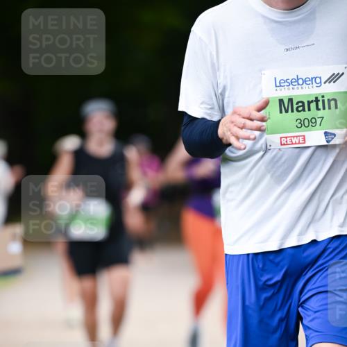 31.08.2025 - 21. Blankeneser Heldenlauf Dr. Thomas Lammeyer http://msf.ph/oto/8637334 31.08.2025 10:47:47 Laufen 100, 3097 meine-sportfotos.de
