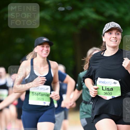 31.08.2025 - 21. Blankeneser Heldenlauf Dr. Thomas Lammeyer http://msf.ph/oto/8637392 31.08.2025 10:48:04 Laufen 3629, 3630 meine-sportfotos.de