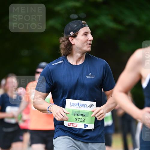 31.08.2025 - 21. Blankeneser Heldenlauf Dr. Thomas Lammeyer http://msf.ph/oto/8637399 31.08.2025 10:48:05 Laufen 3732 meine-sportfotos.de